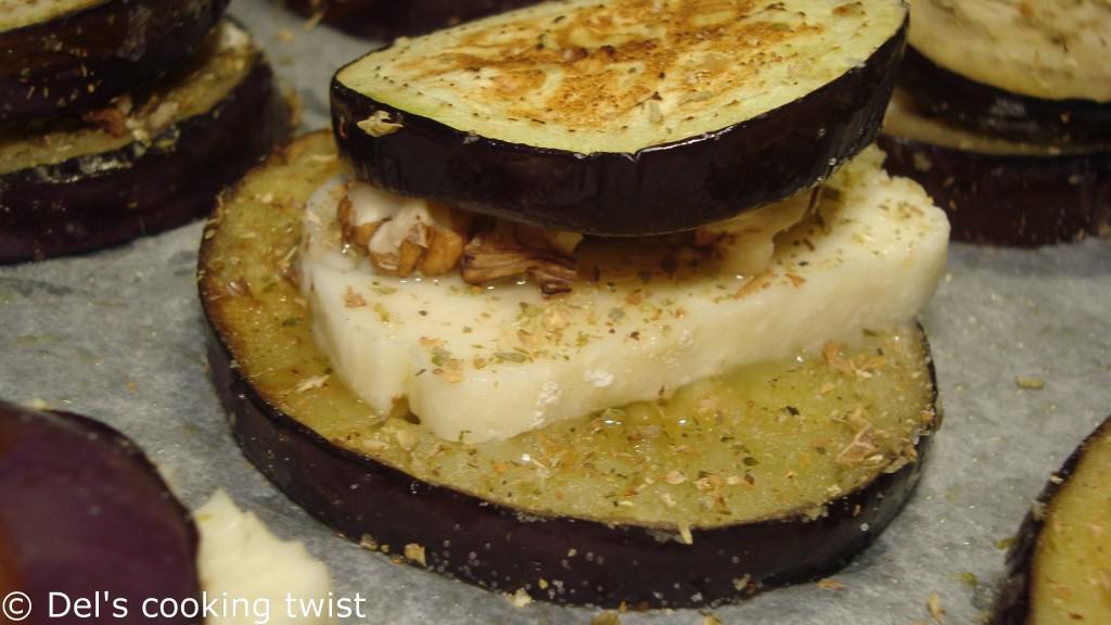 Grilled eggplants and halloumi