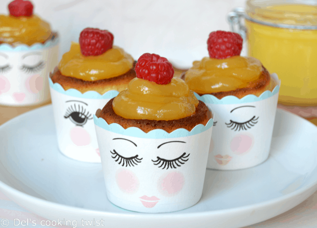 Lemon Curd Raspberry Cupcakes