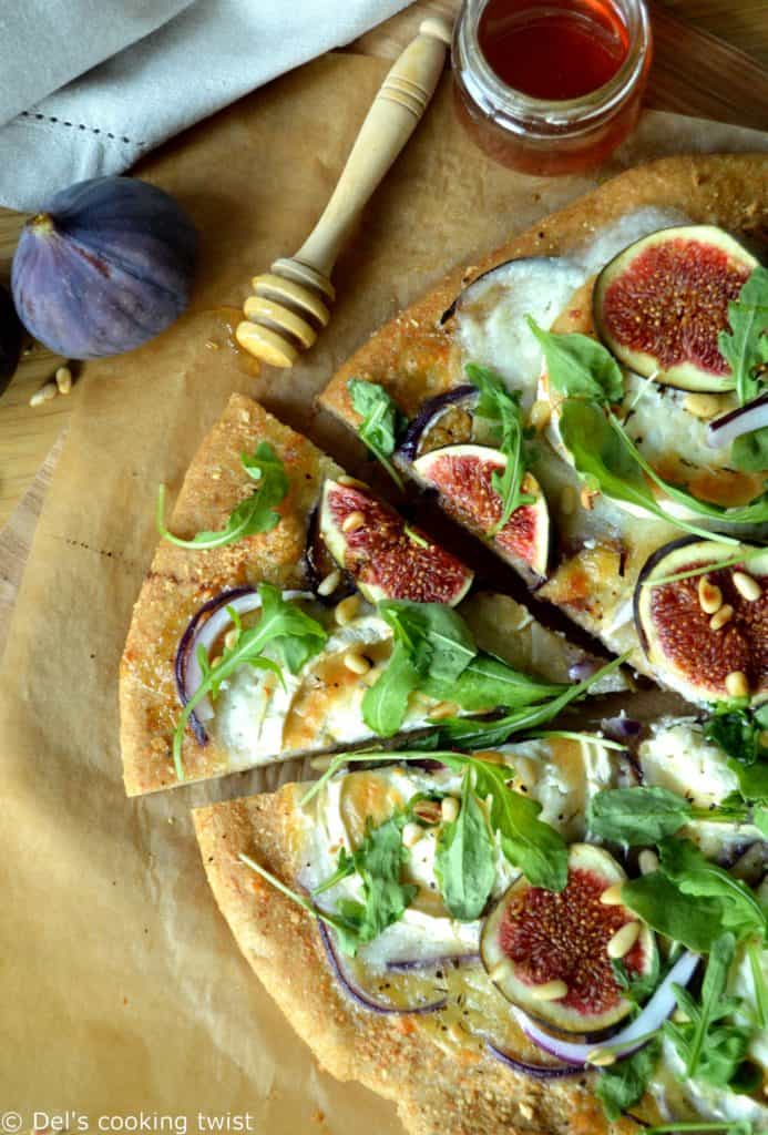 Pizza aux figues et au chèvre à la farine complète