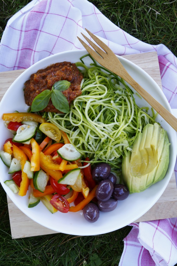 Raw Courgette Spaghetti Bowl