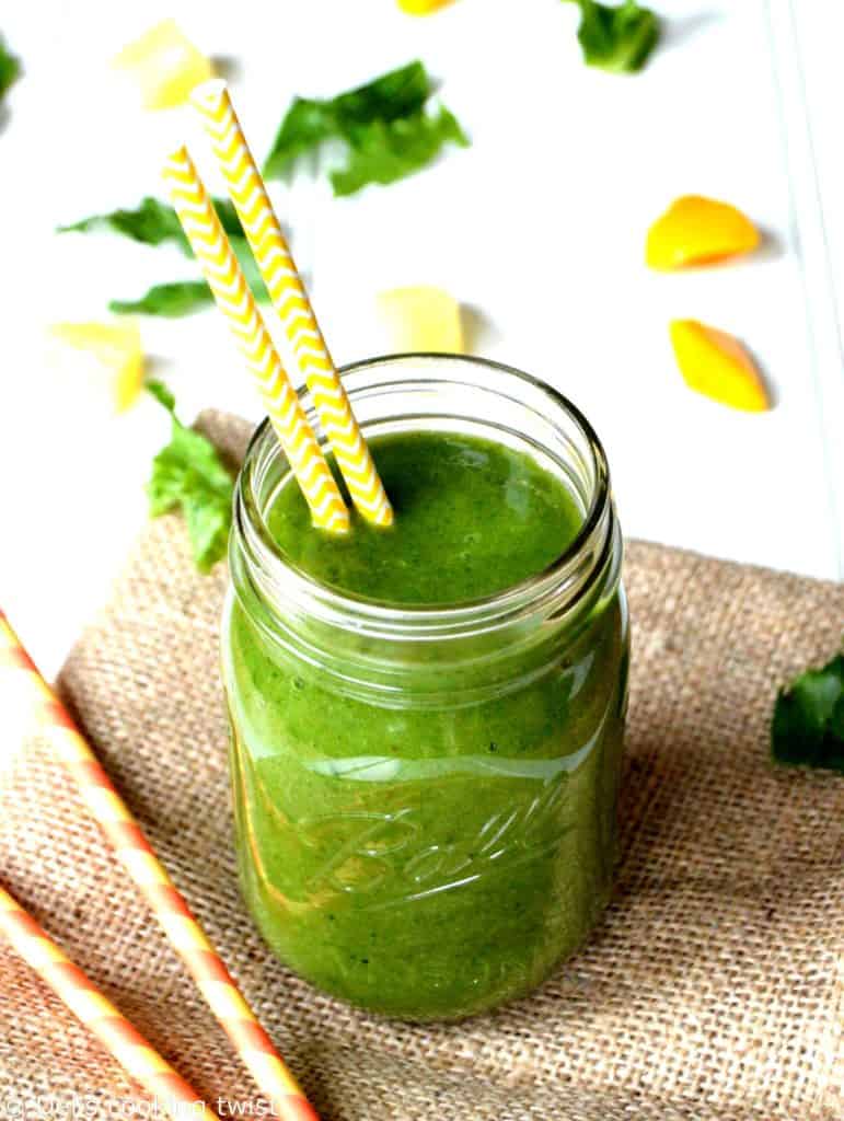 Tropical Green Detox Smoothie