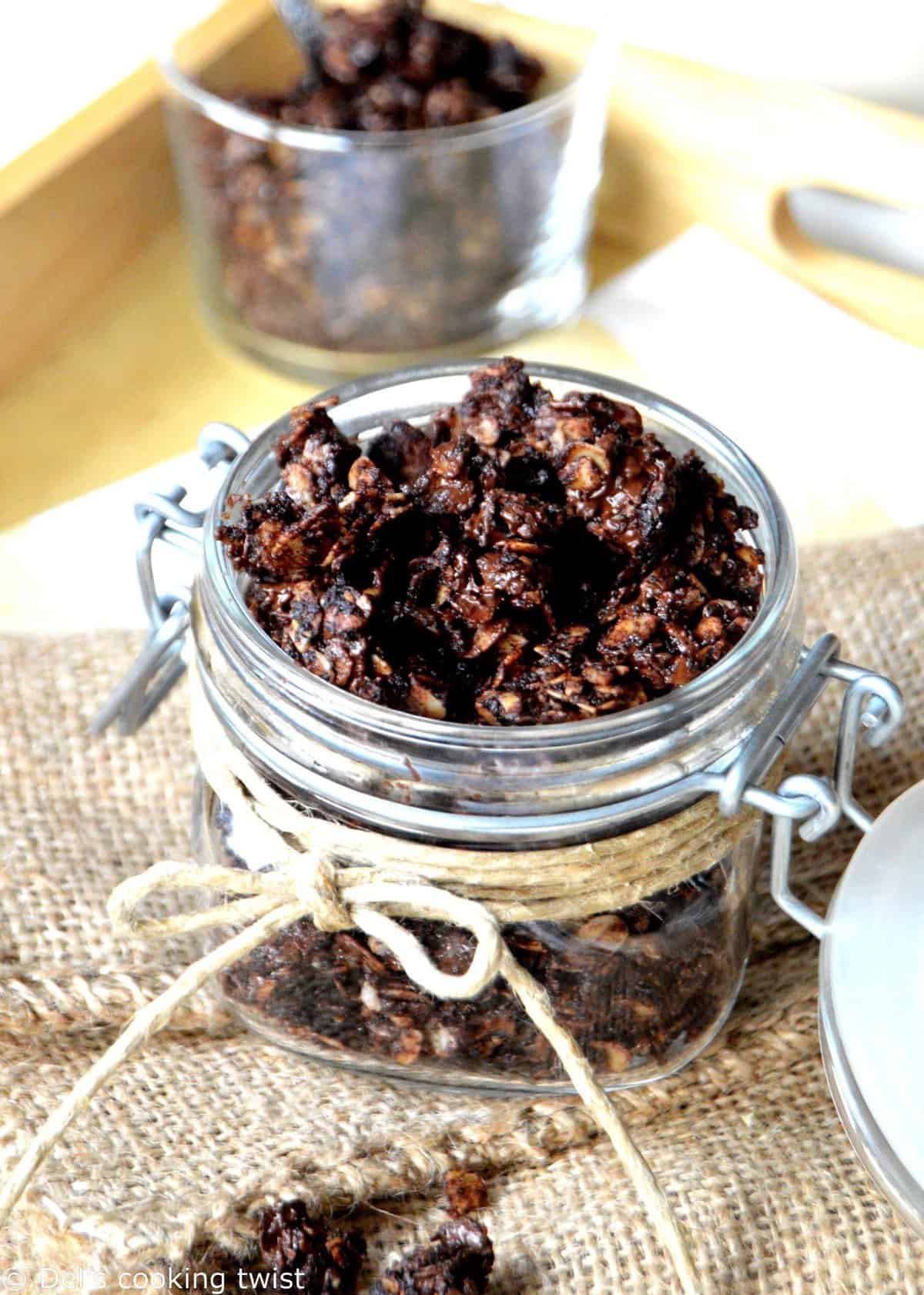 Easy Chocolate Granola