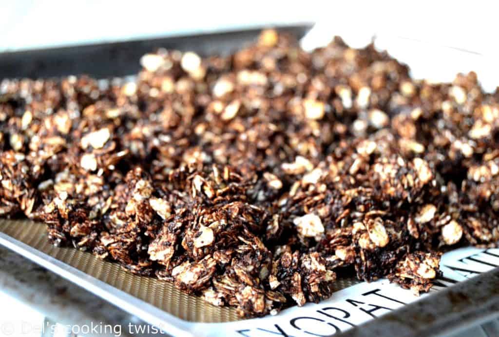 Easy Chocolate Granola