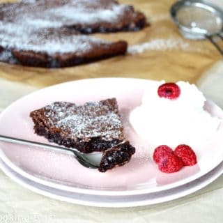 Swedish chocolate cake kladdkaka