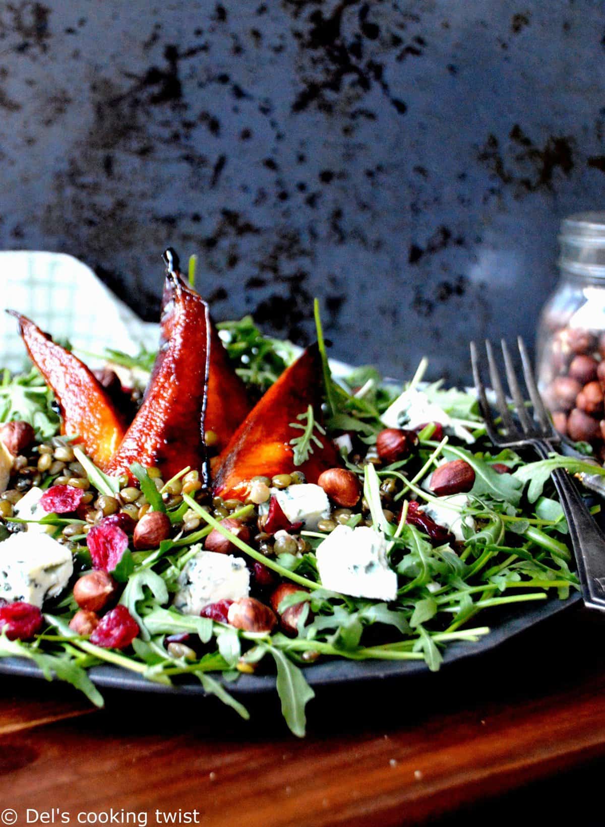 Lentil salad with blue cheese and pears