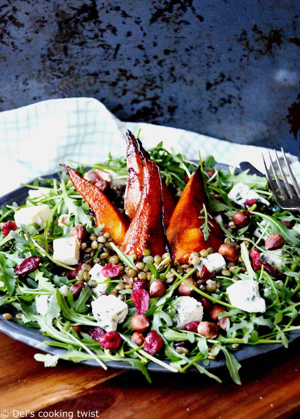 Lentil salad with blue cheese and pears
