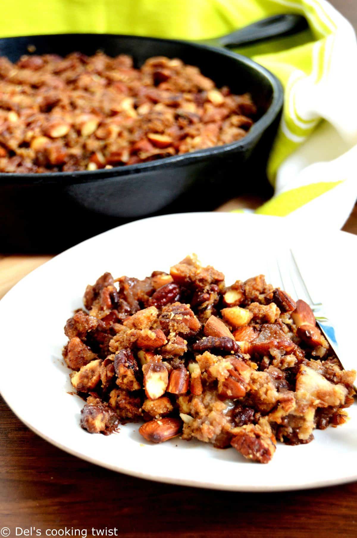 Crunchy pecan pear chocolate crumble