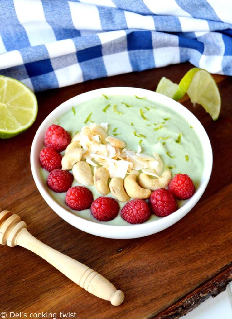 Green avocado smoothie bowl