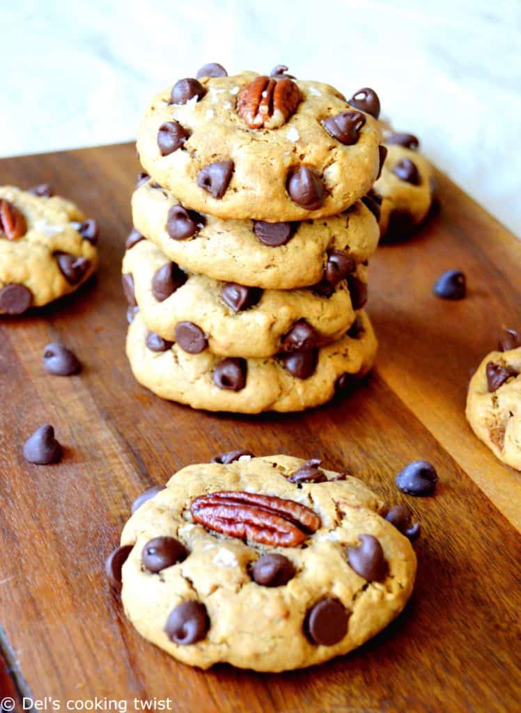 Skinny Oatmeal Peanut Butter Chocolate Chip Cookies