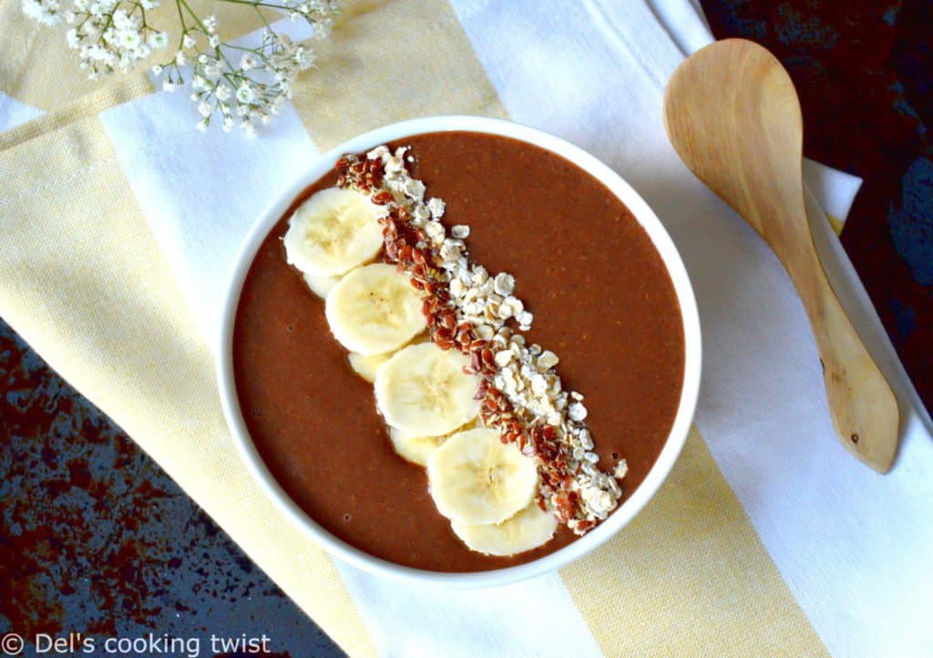 Smoothie bowl vegan à la caroube