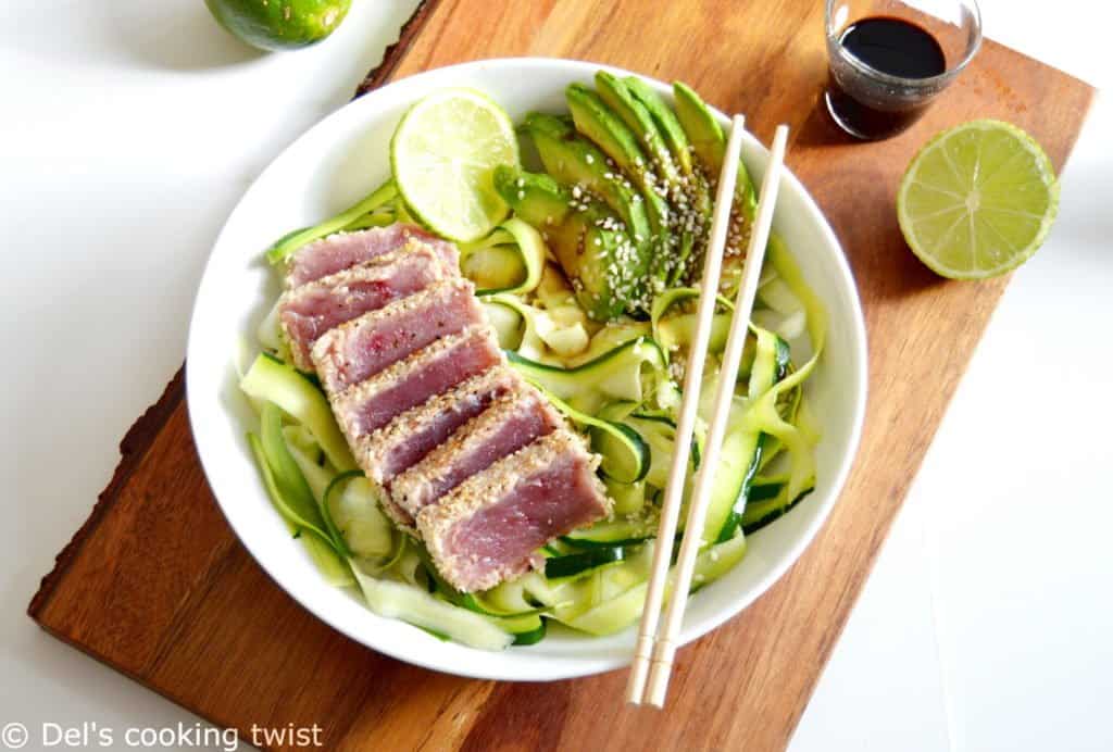 Thon Ahi au sésame grillé et tagliatelles de courgettes