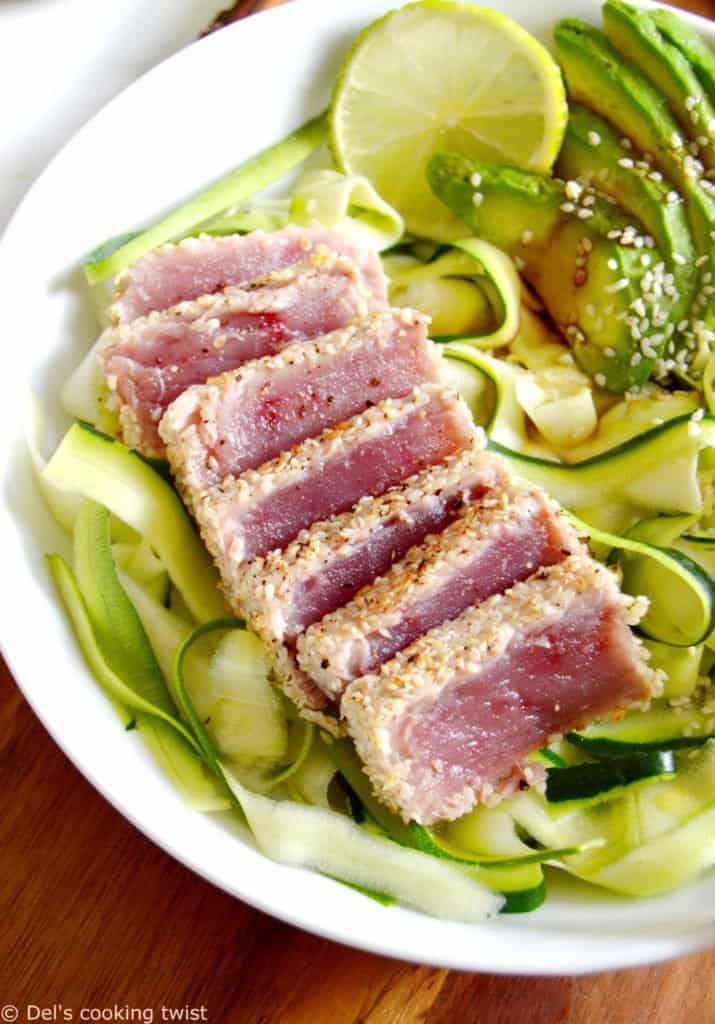 Thon Ahi au sésame grillé et tagliatelles de courgettes