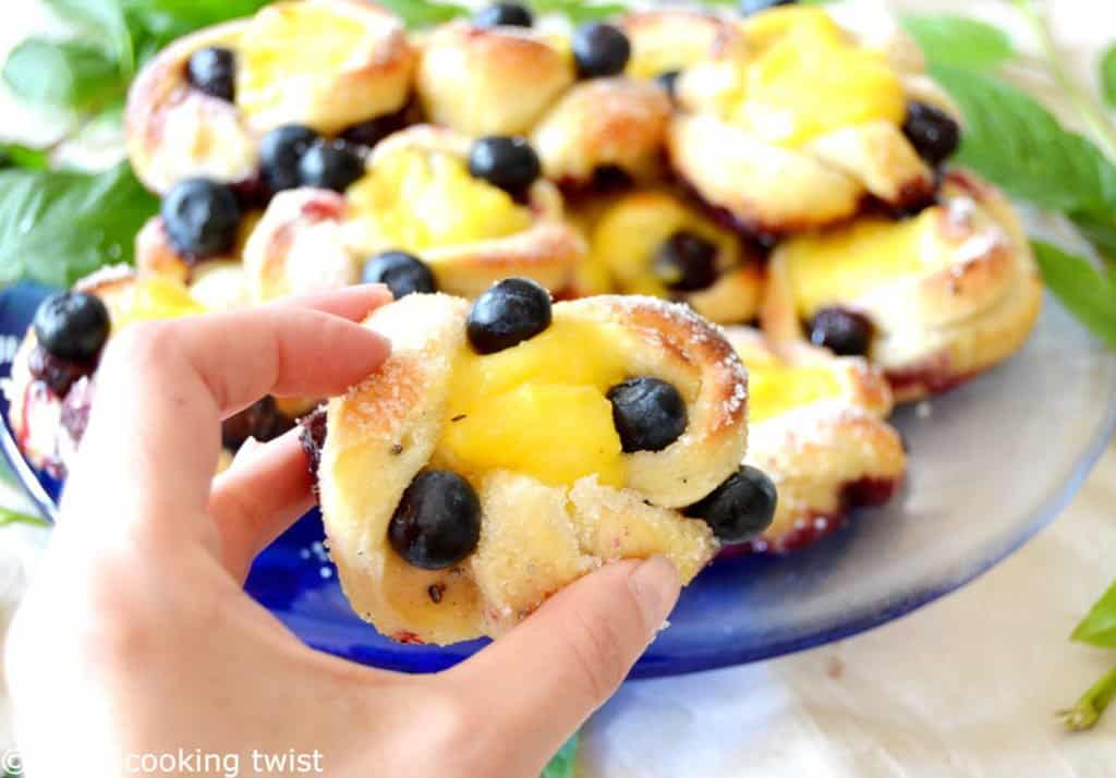 Swedish Blueberry Vanilla Buns