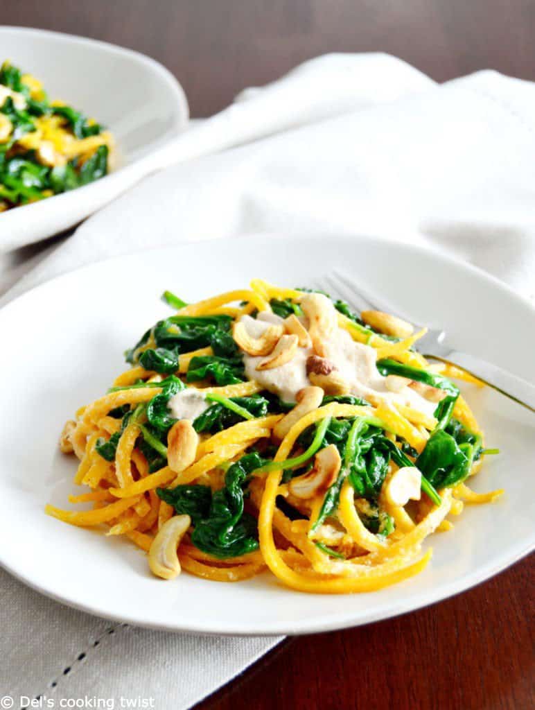 Spaghettis de courge butternut aux épinards et sauce à la noix de cajou