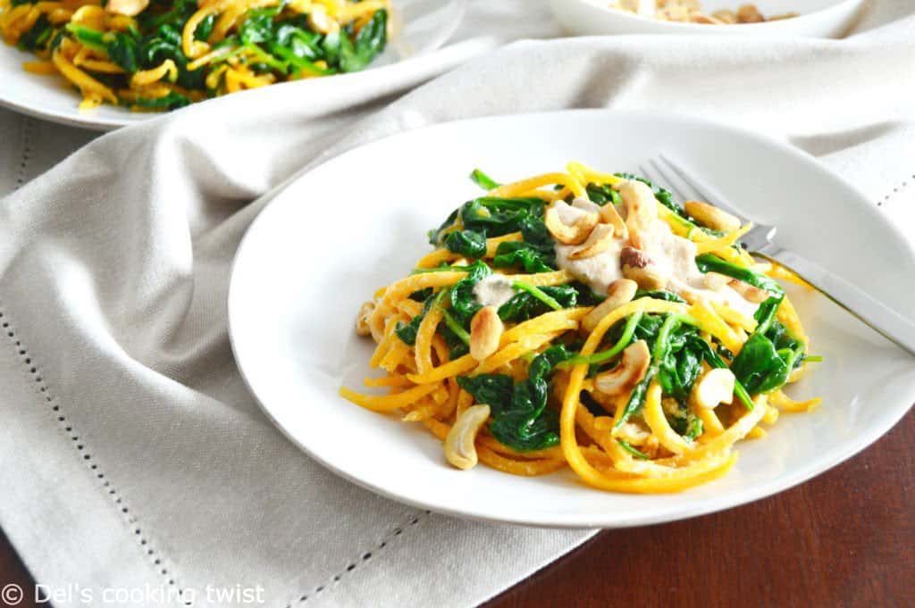 Spaghettis de courge butternut aux épinards et sauce à la noix de cajou