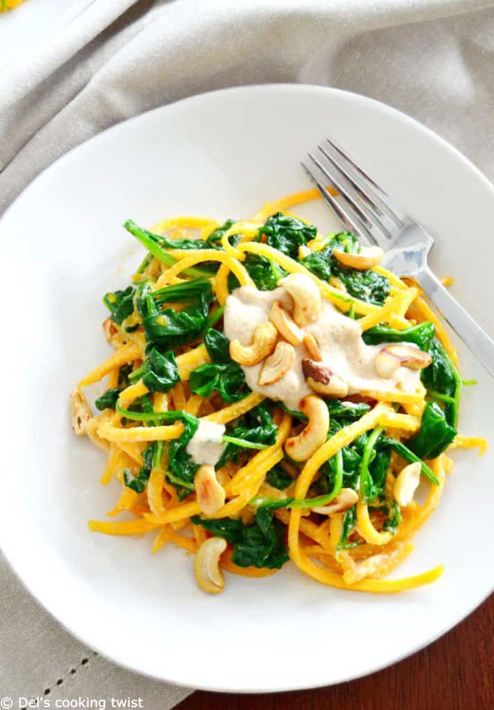 Spaghettis de courge butternut aux épinards et sauce à la noix de cajou