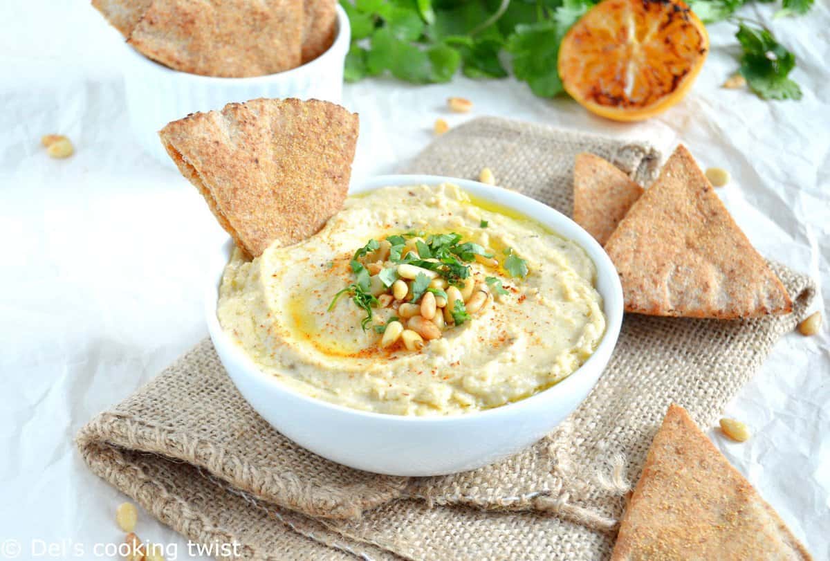 Houmous de chou-fleur et chips de pita