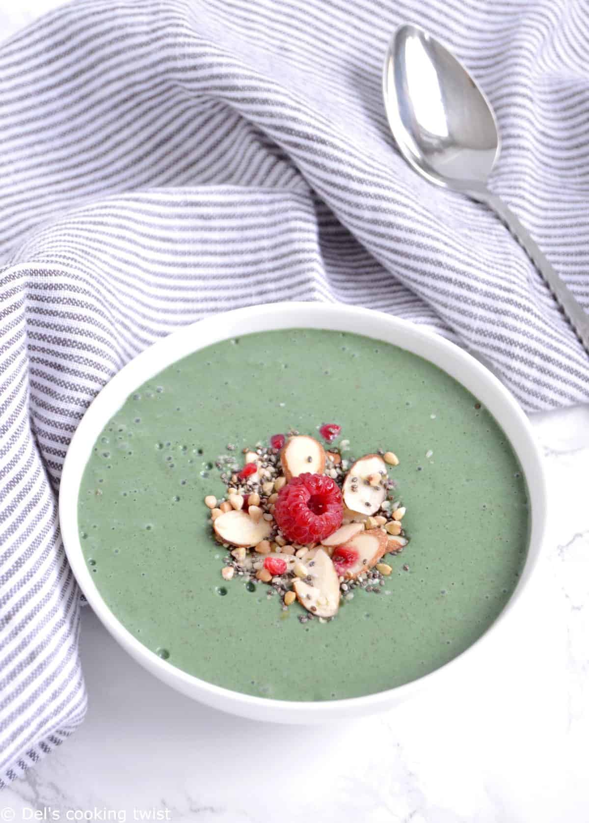 Mon smoothie bowl à la spiruline préféré