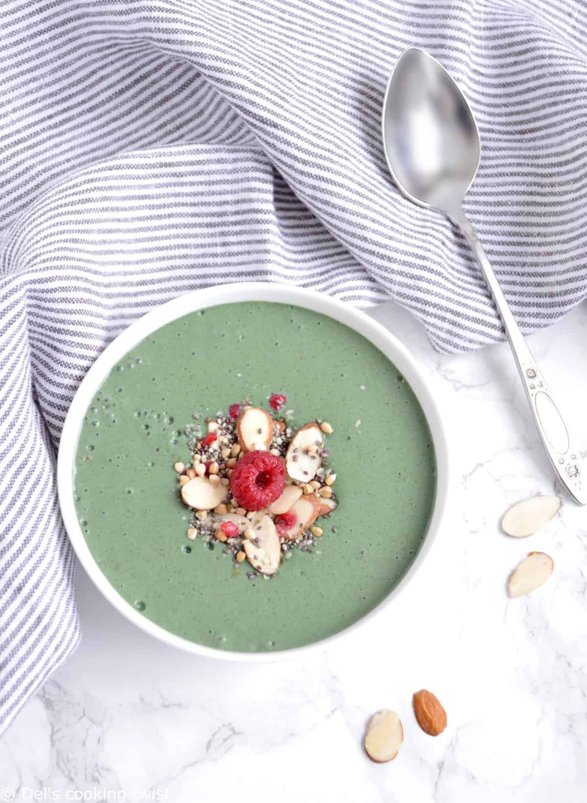 Mon smoothie bowl à la spiruline préféré