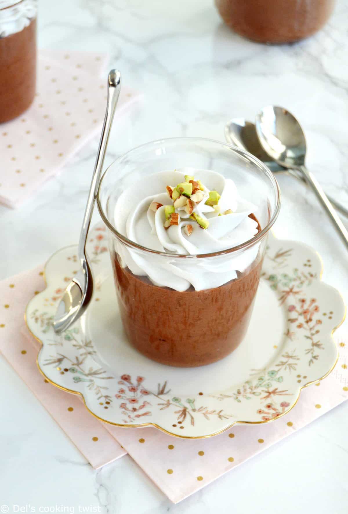 Mousse au chocolat vegan et chantilly coco