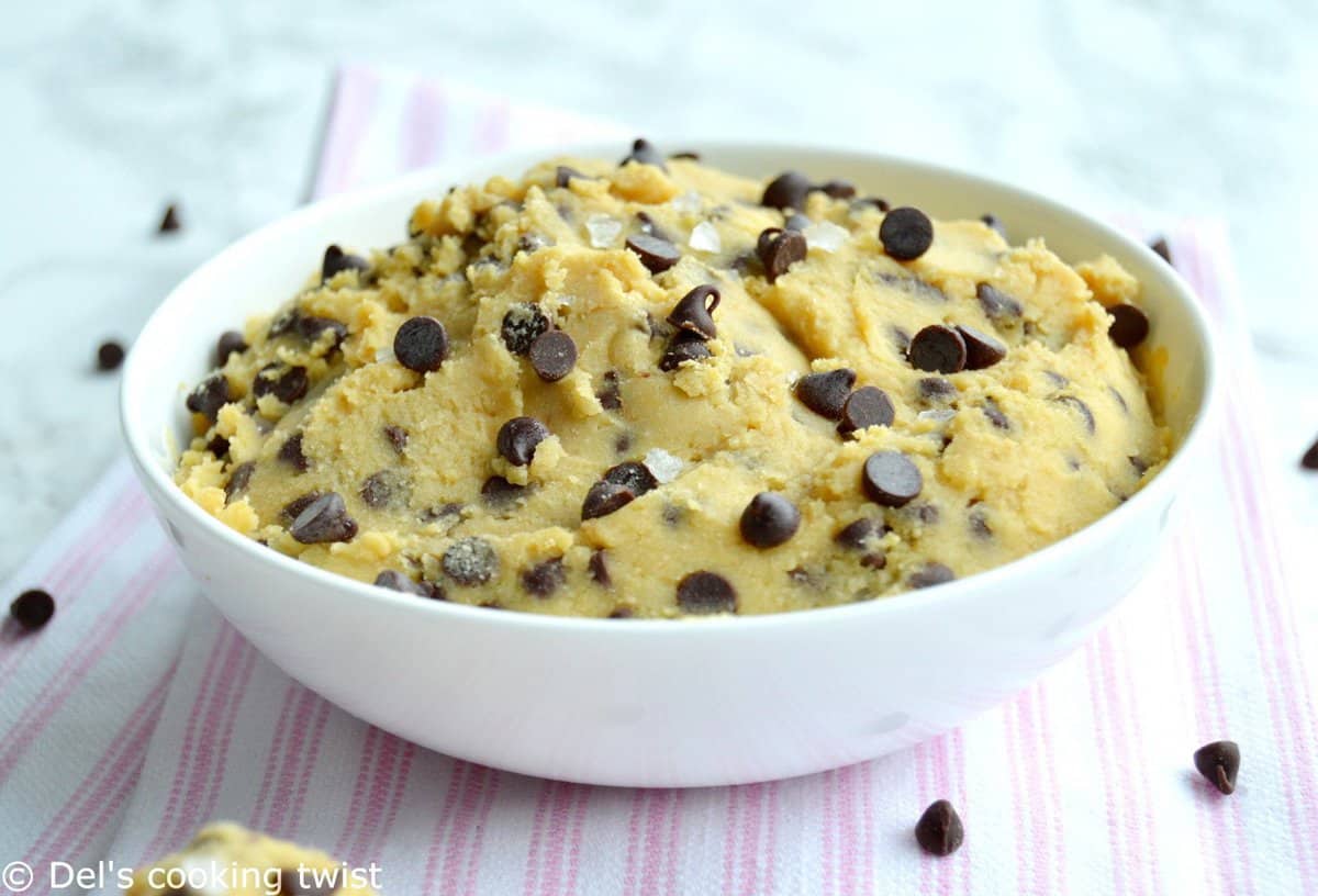 Healthy Vegan Chocolate Chip Cookie Dough