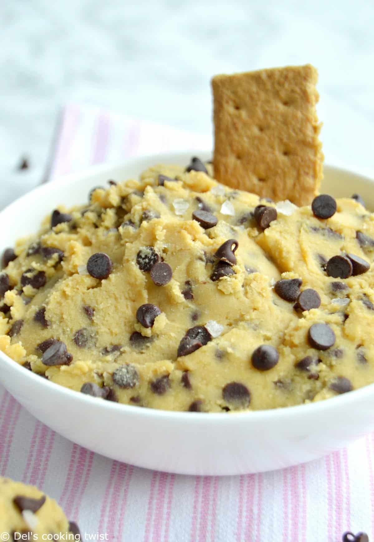 Healthy Vegan Chocolate Chip Cookie Dough