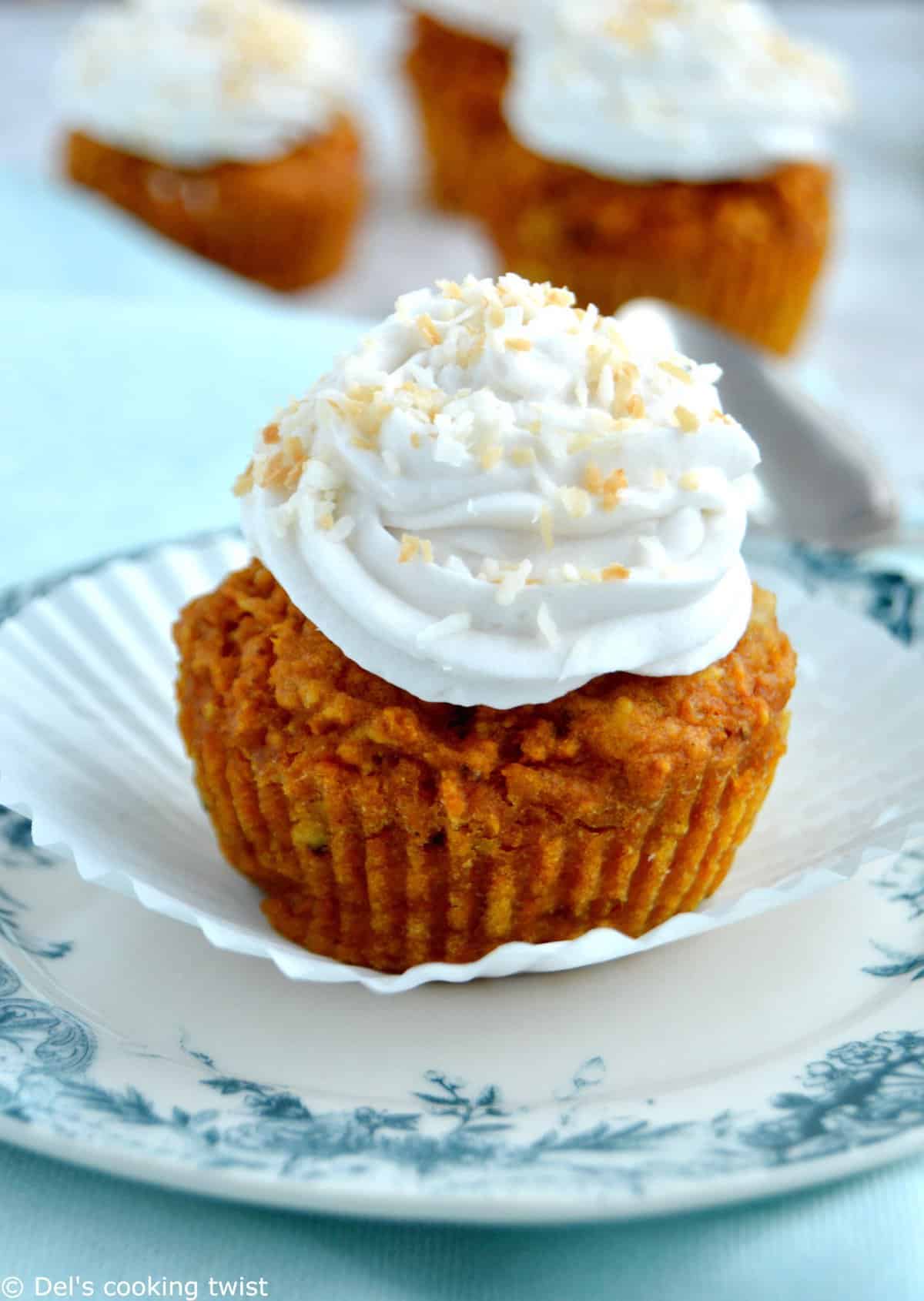 Carrot cake muffins et crème coco (recette légère)