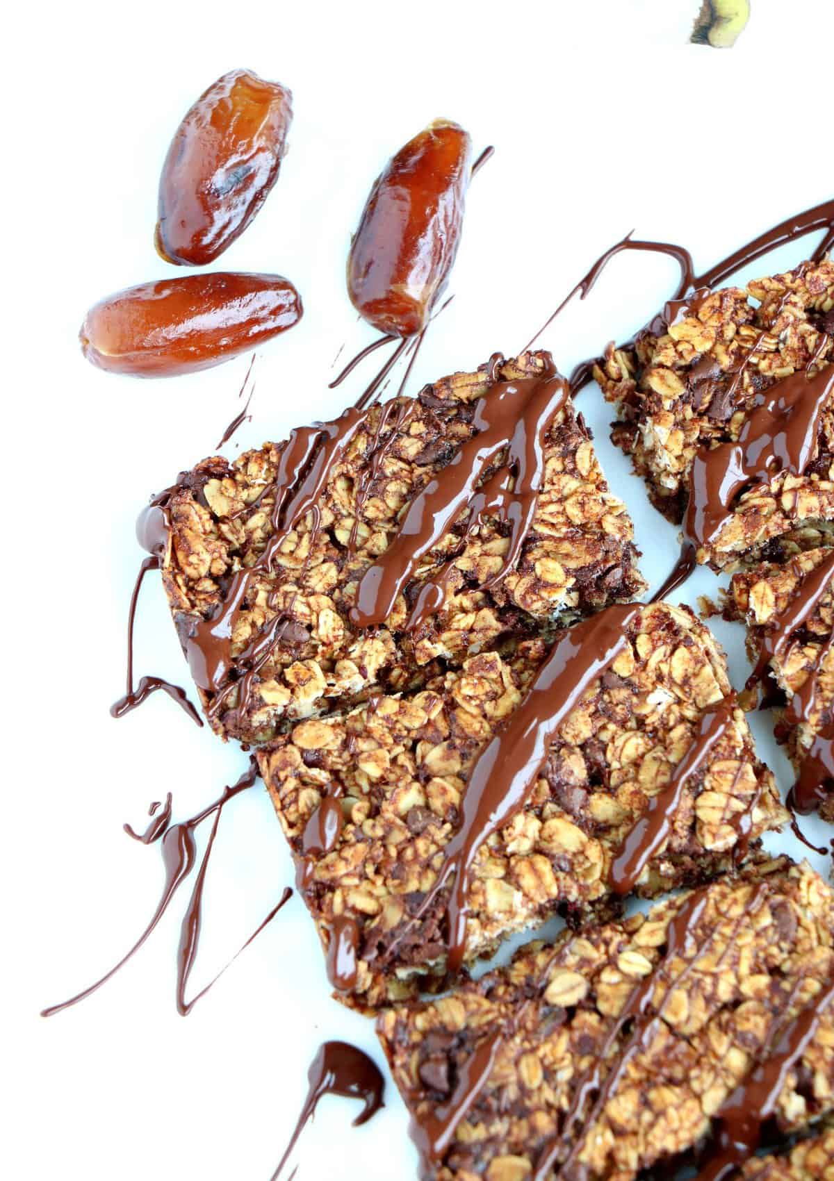 Easy Chocolate Granola Bars