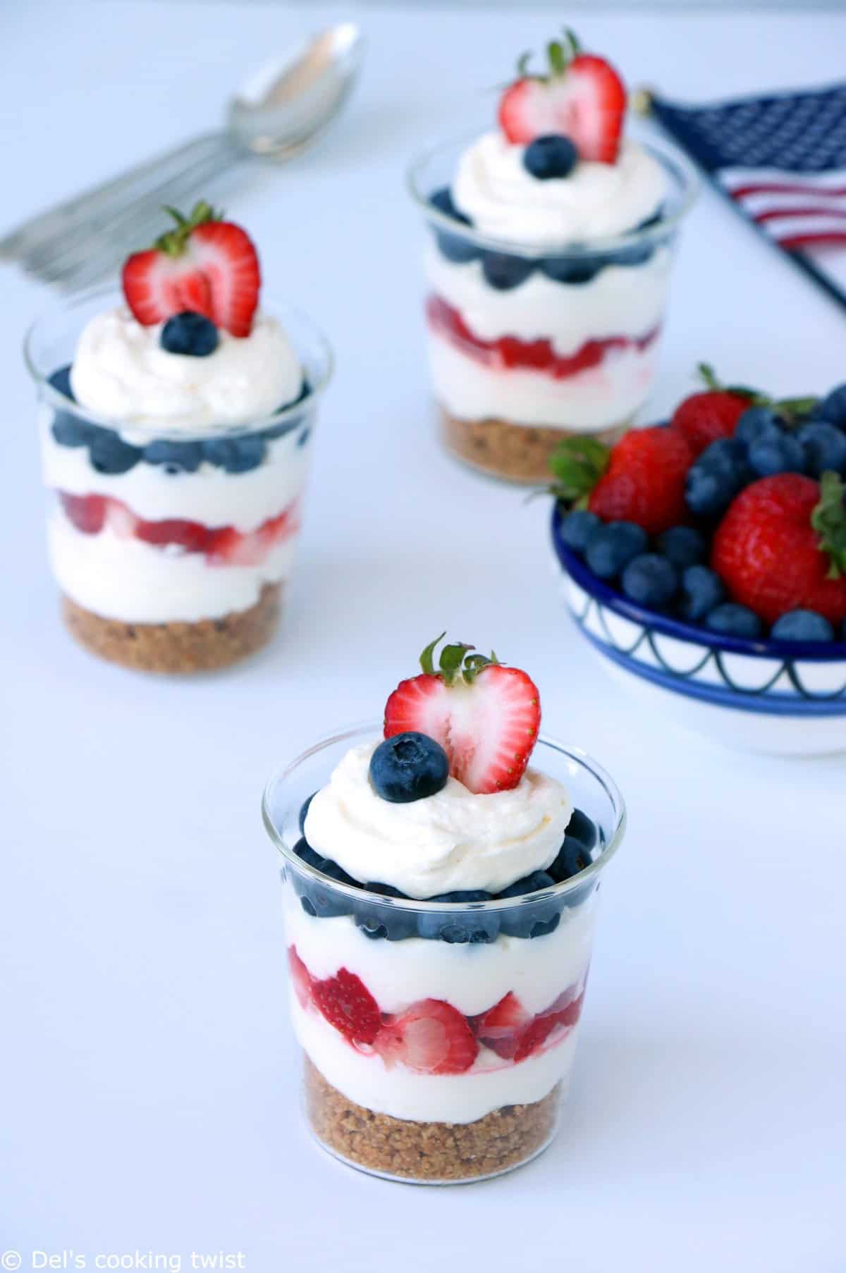 Cheesecakes aux fruits rouges en verrines