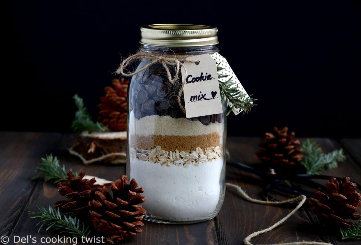 Chocolate chip cookie mix in a jar (with printable label) - Del's cooking  twist