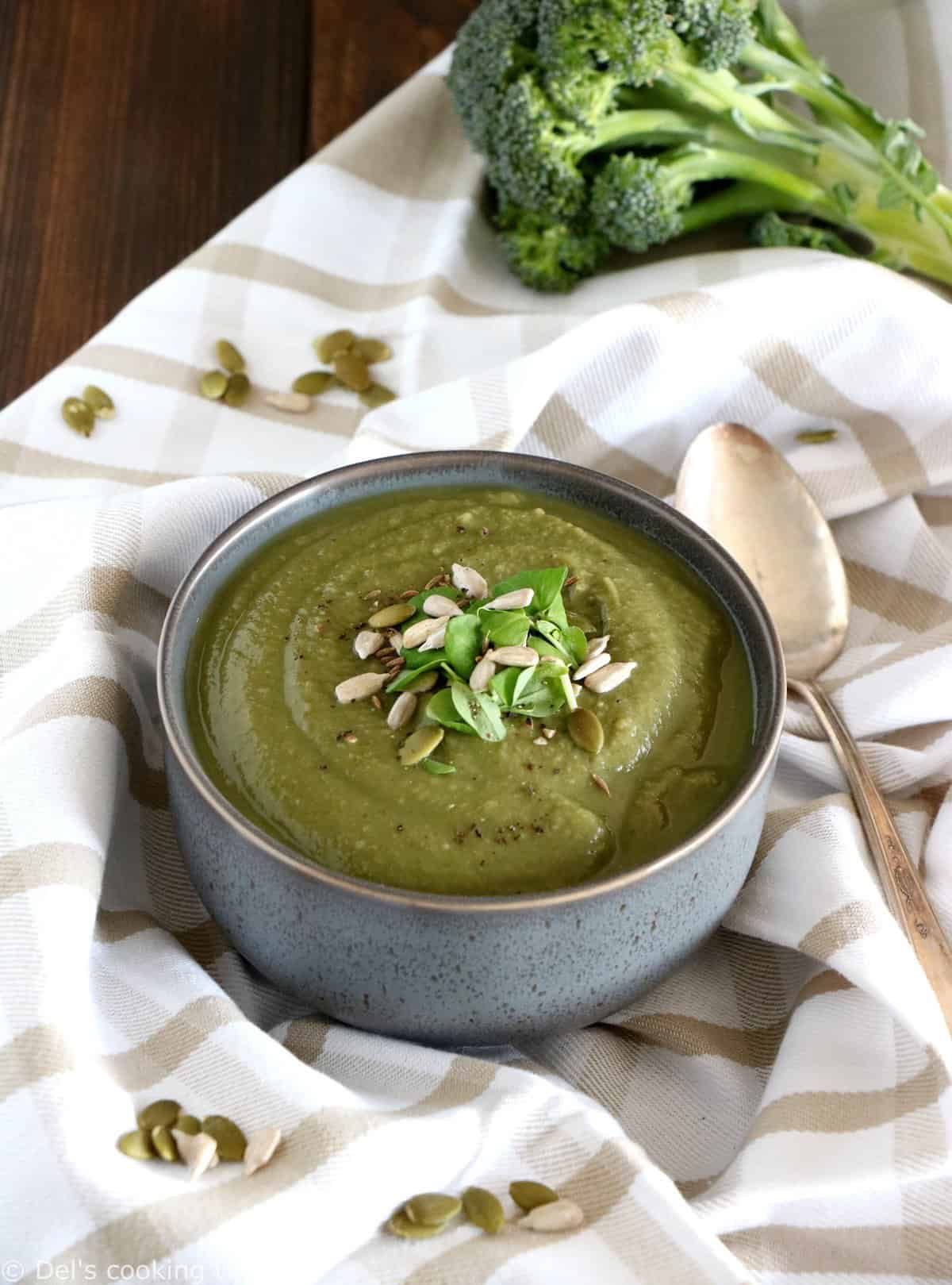 Soupe détox de brocolis & lentilles au cumin