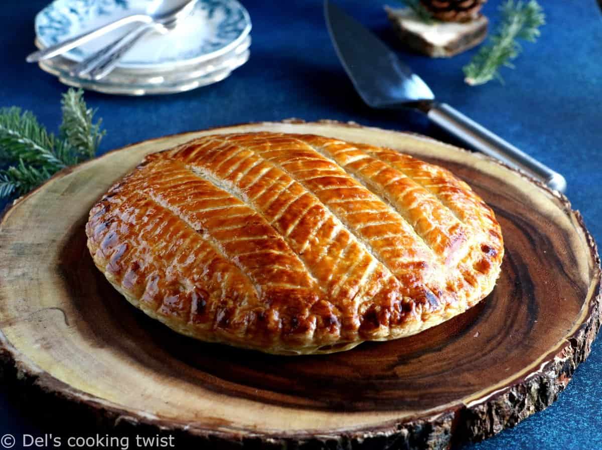 Galette des rois traditionnelle à la frangipane et fève tonka