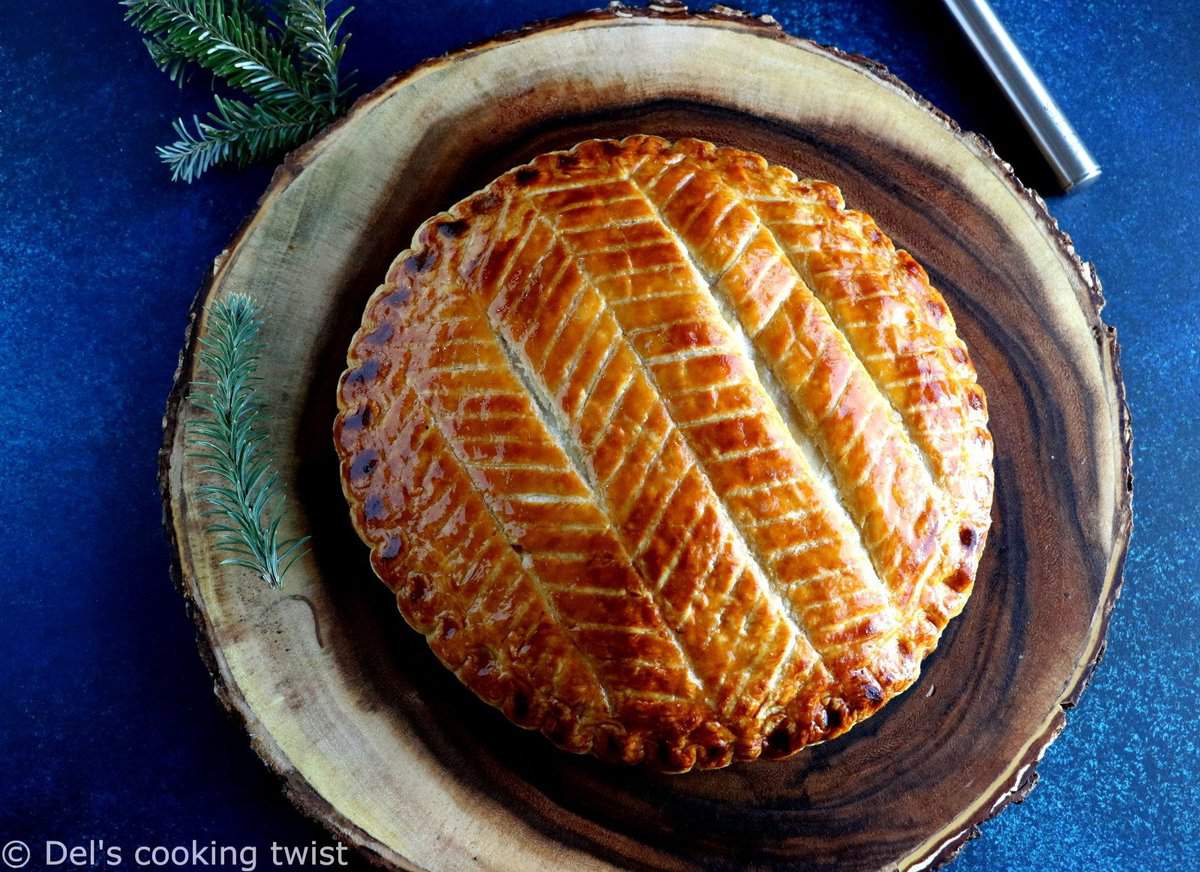 Galette des rois traditionnelle à la frangipane et fève tonka