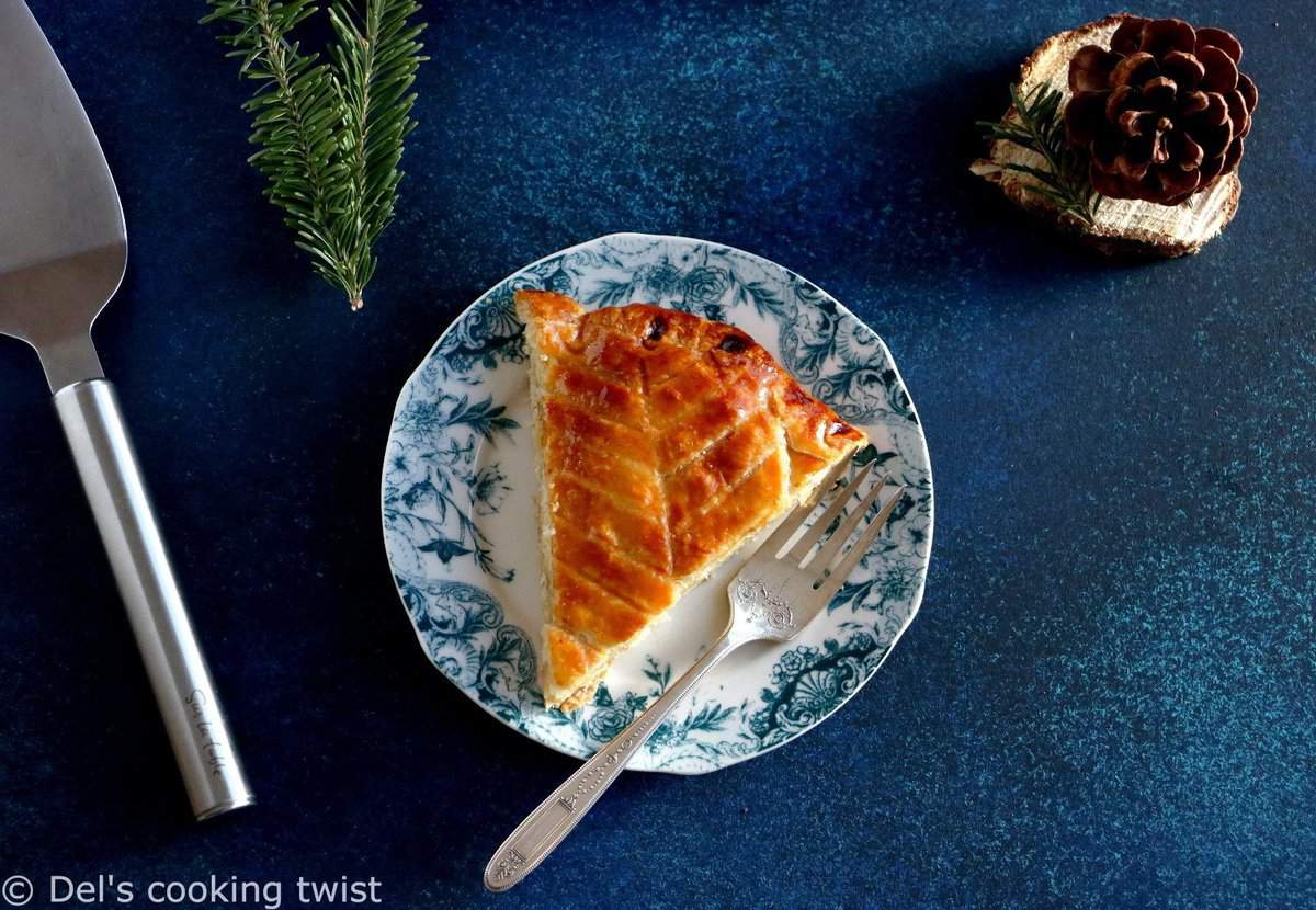 Galette des rois traditionnelle à la frangipane et fève tonka