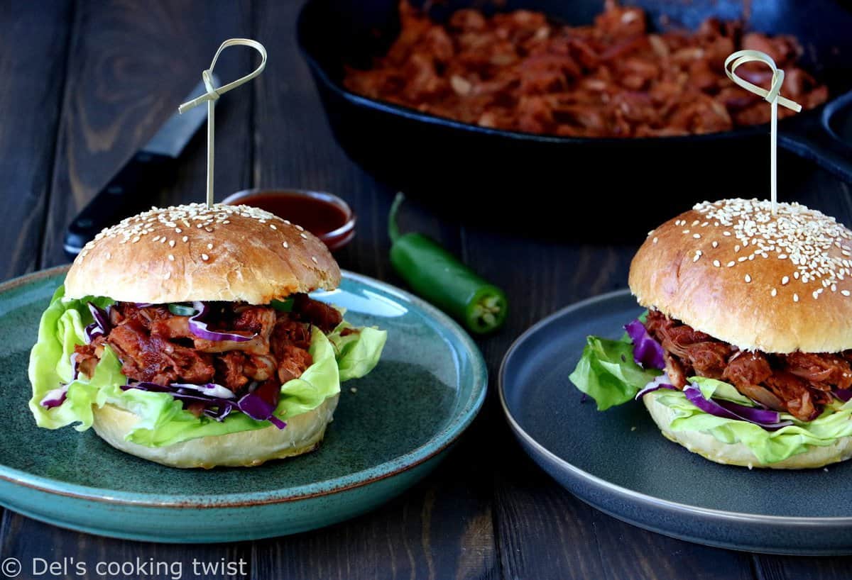 Jackfruit Pulled Pork Burger