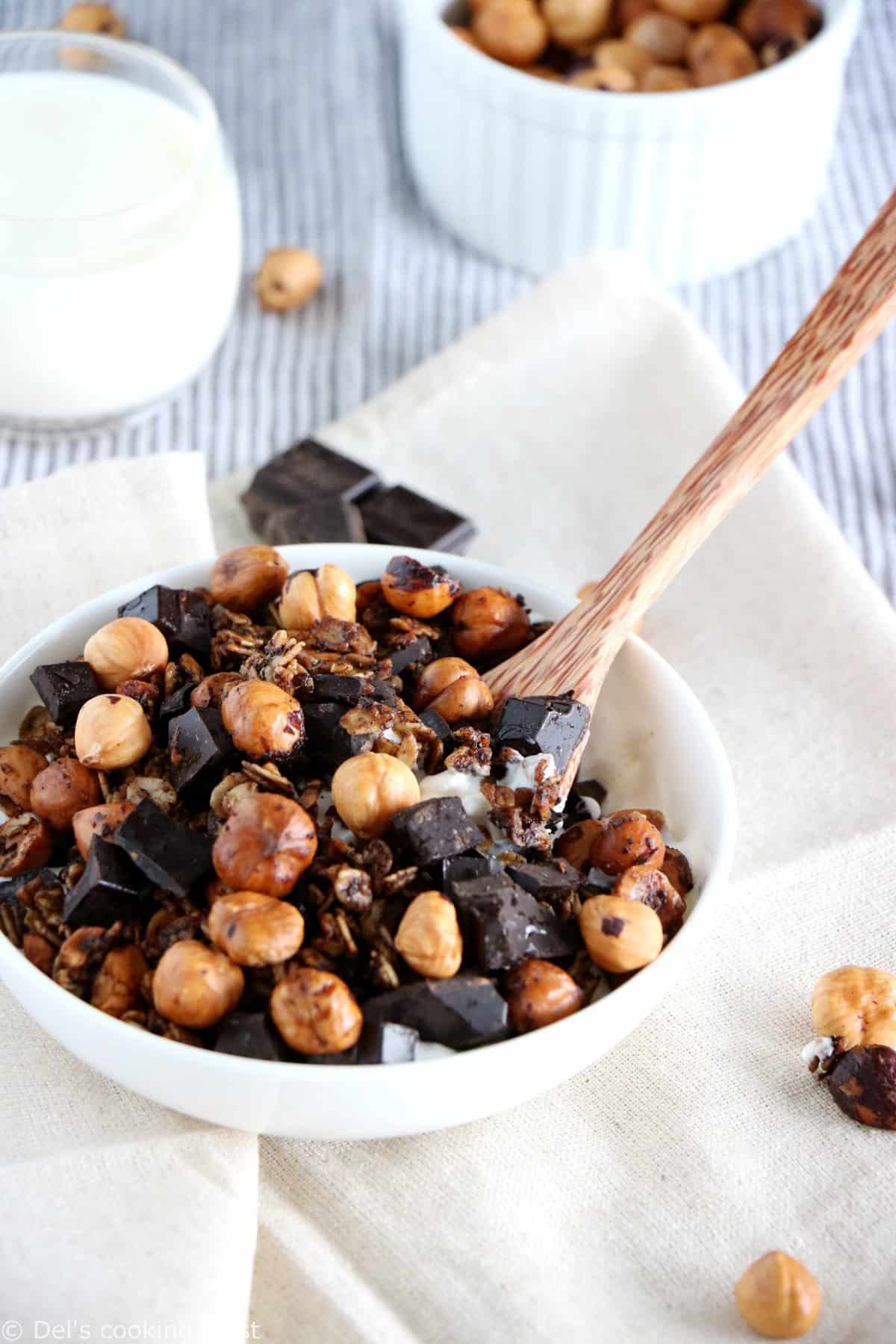 This coffee chocolate hazelnut granola  is crunchy, strong in flavors, loaded with dark chocolate chunks, and simply irresistible.