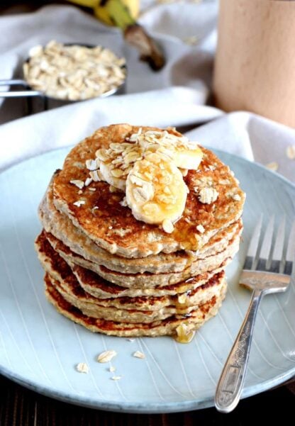 Quick Oatmeal Banana Blender Pancakes