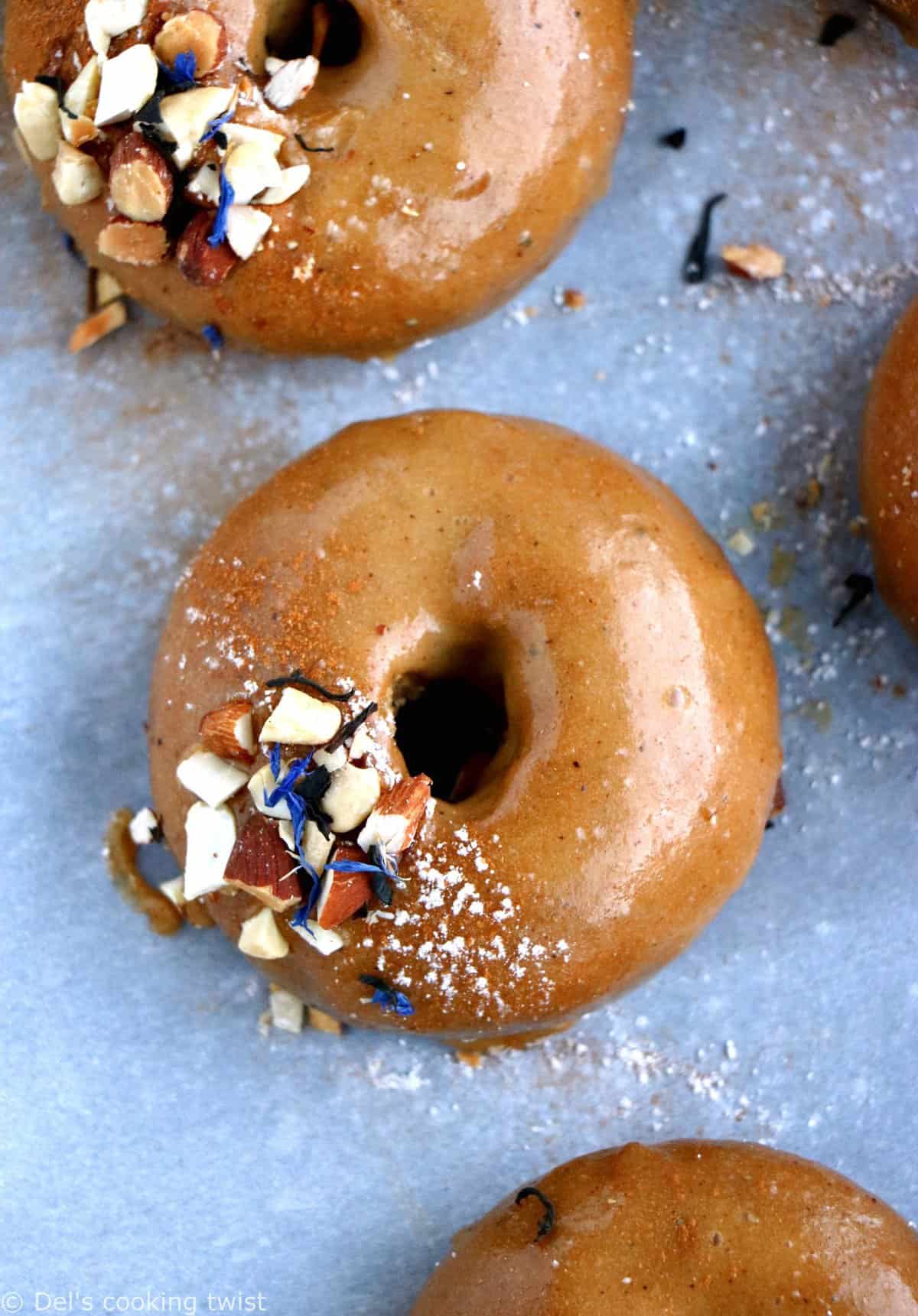 Donuts façon "Banana Bread" et glaçage aux noix de pécan