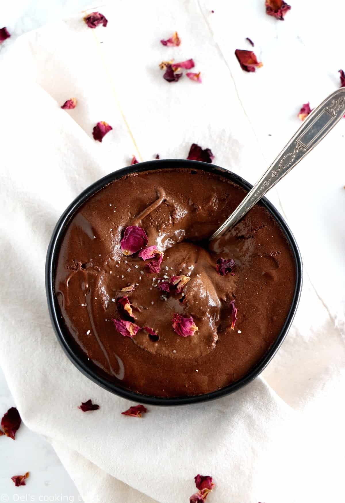 Mousse au chocolat sans lactose (à base de 4 ingrédients) - Trois