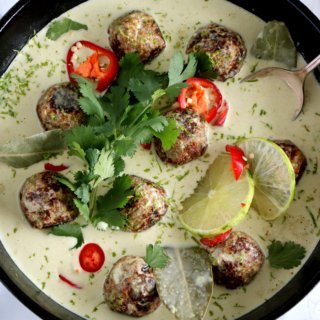 Thai Green Curry Vegan Meatballs