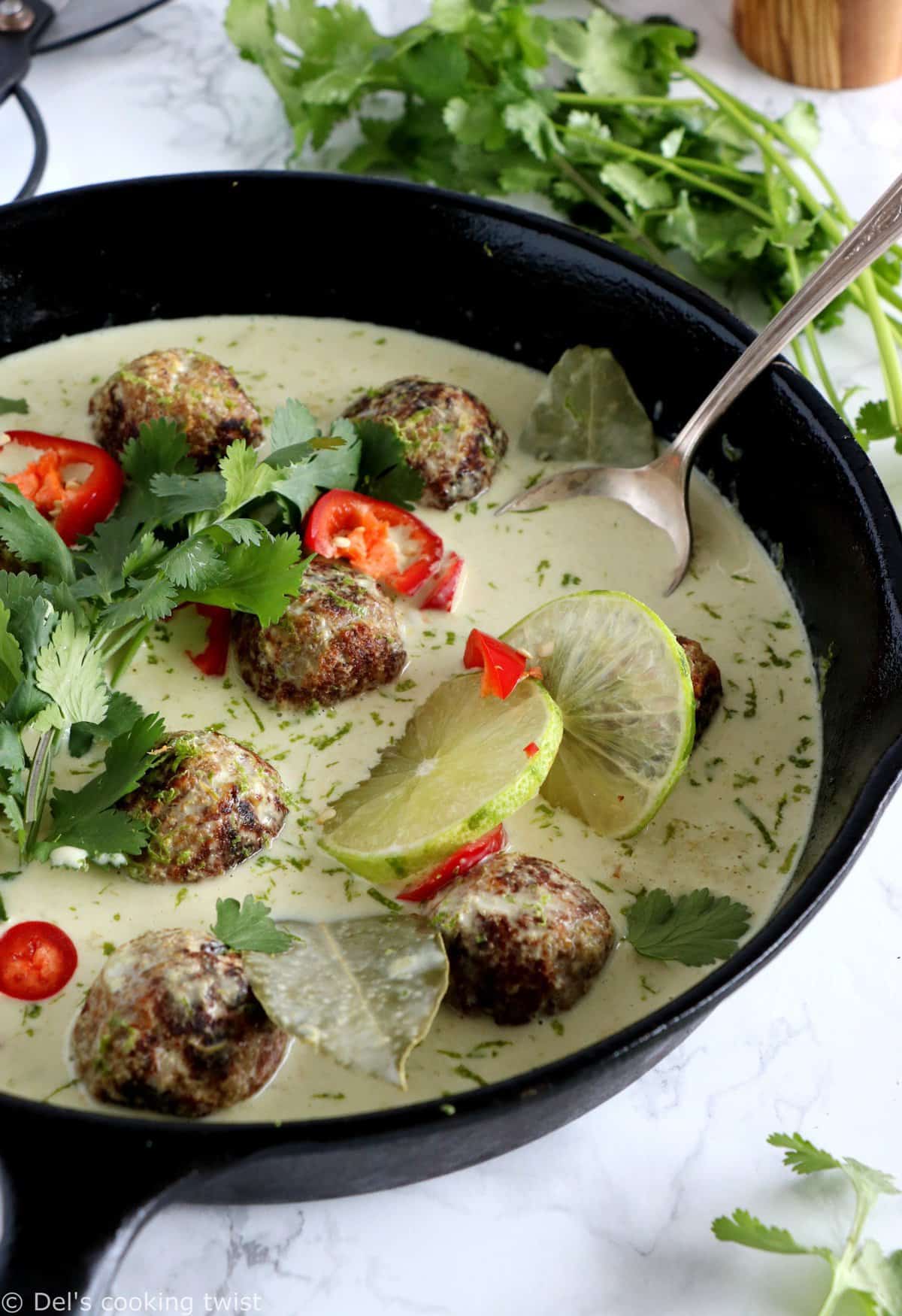 Boulettes végétaliennes au curry vert