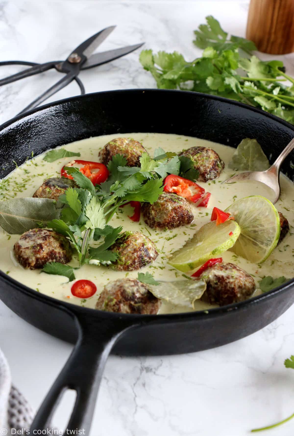 Boulettes végétaliennes au curry vert