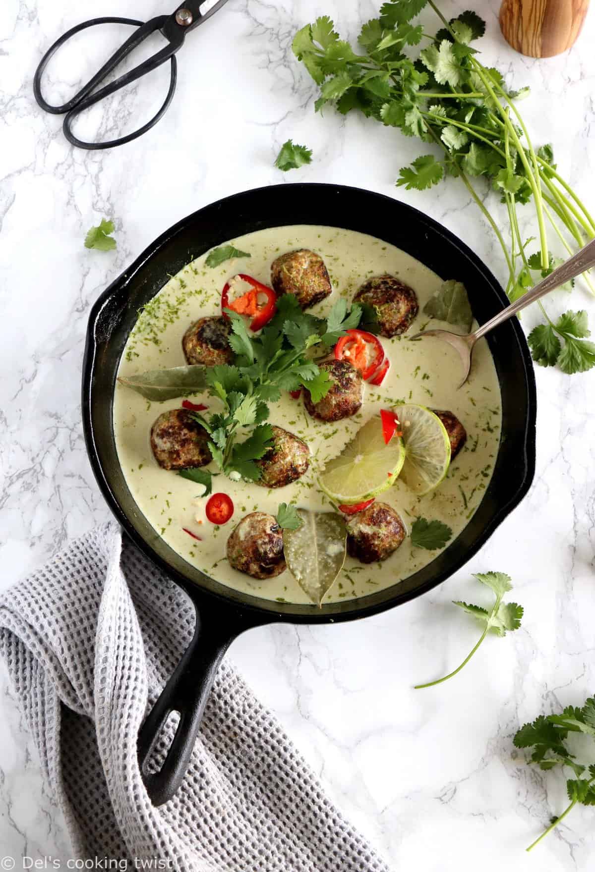 Boulettes végétaliennes au curry vert