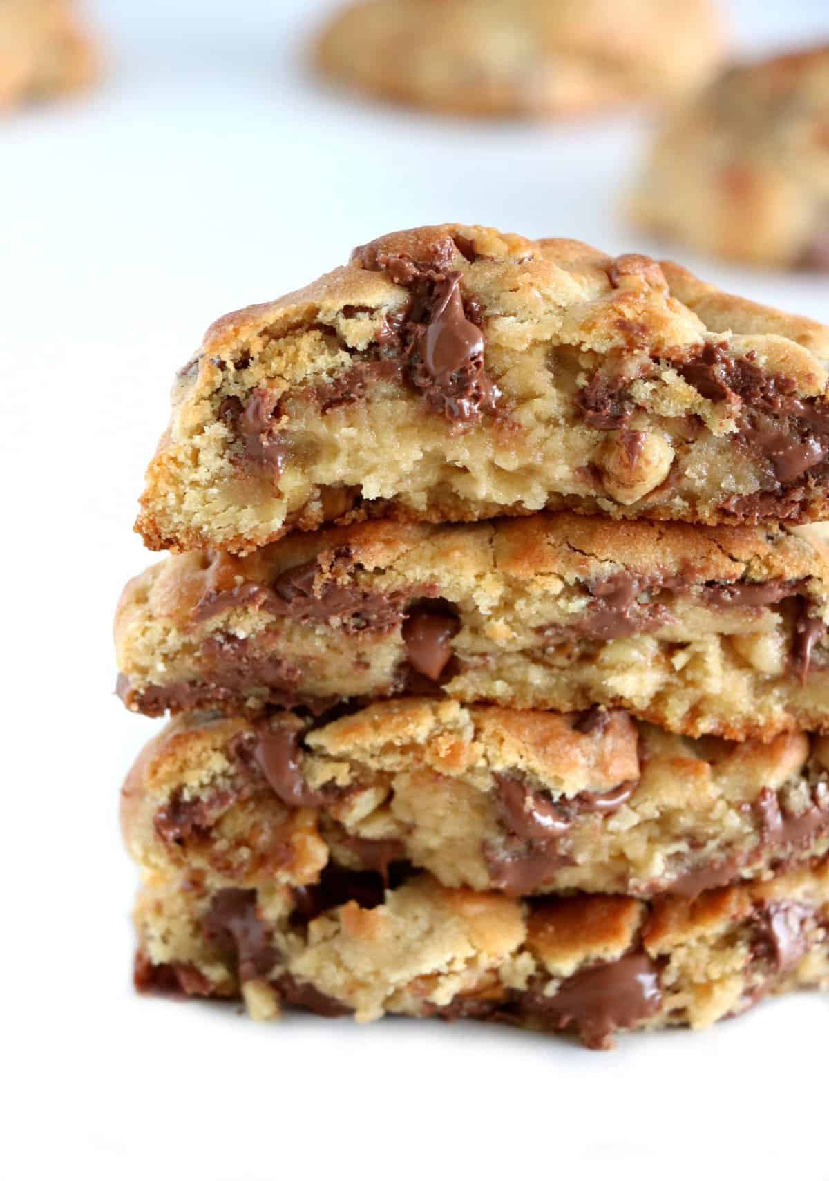 Levain Bakery Chocolate Chip Cookies