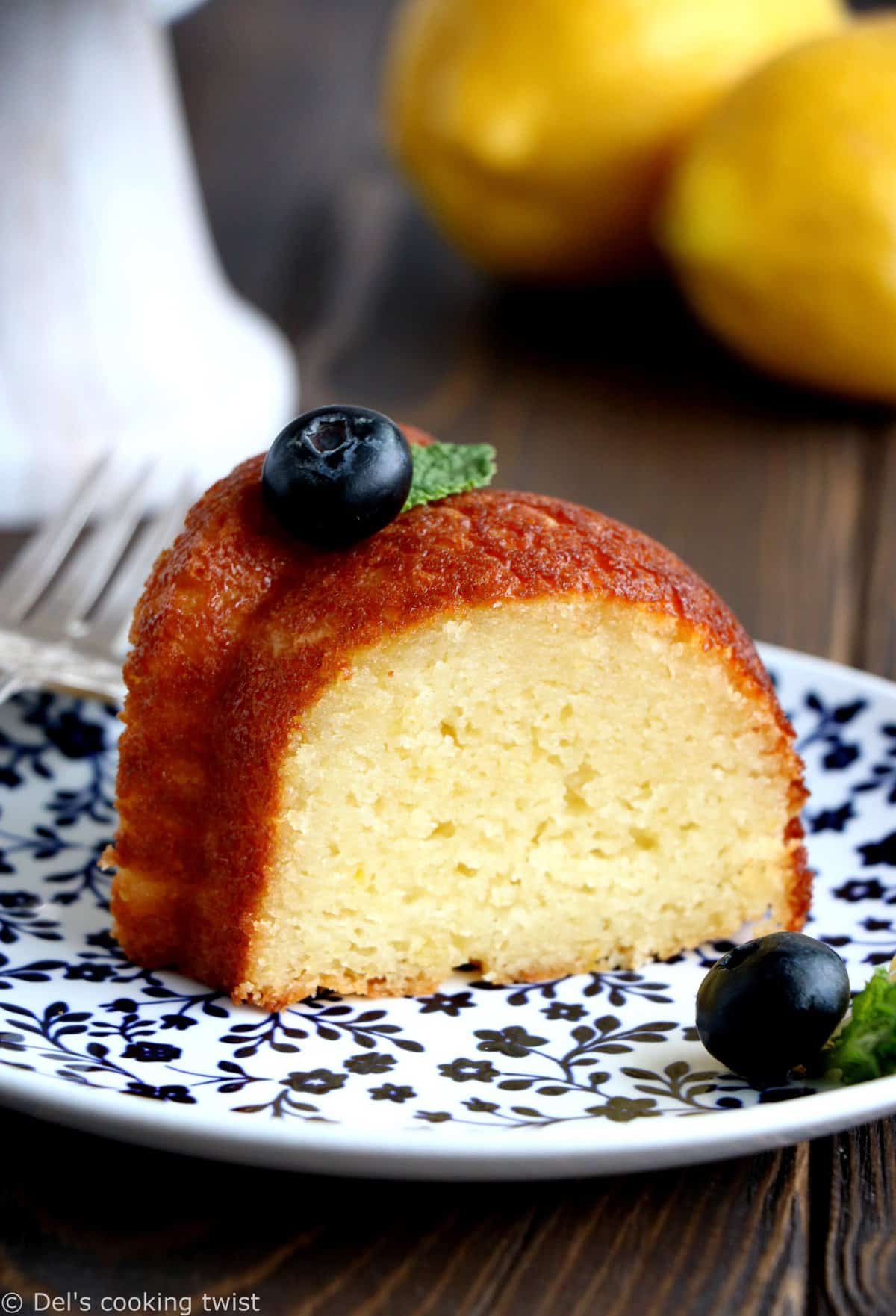 CAKE Aux fruits cuit dans son moule