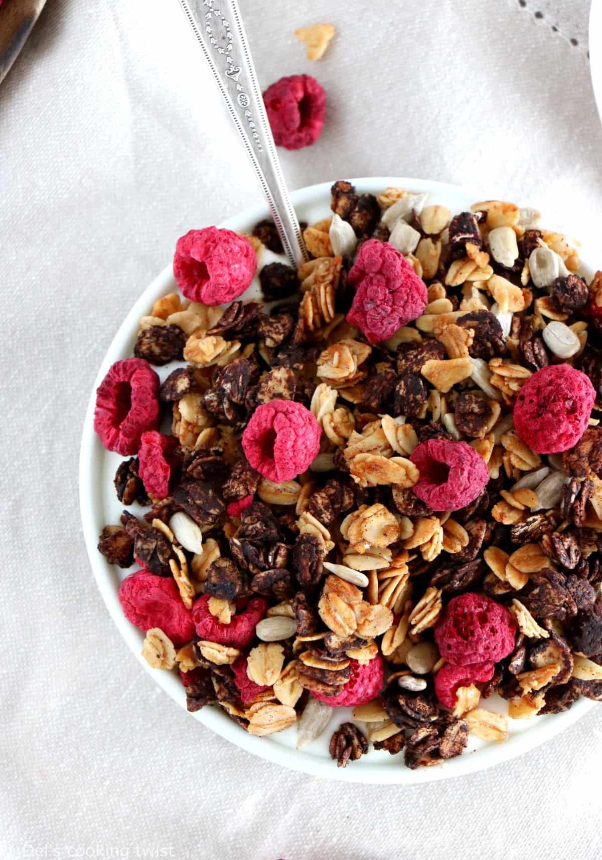 Granola sans sucre cacao-framboises