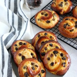 Easy French Pains aux Raisins