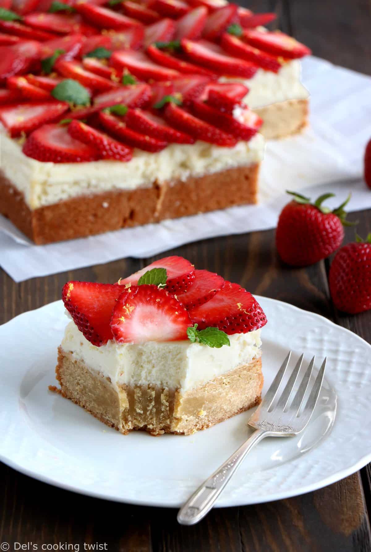 Cheesecake blondies aux fraises