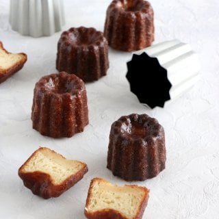 Canelés de Bordeaux