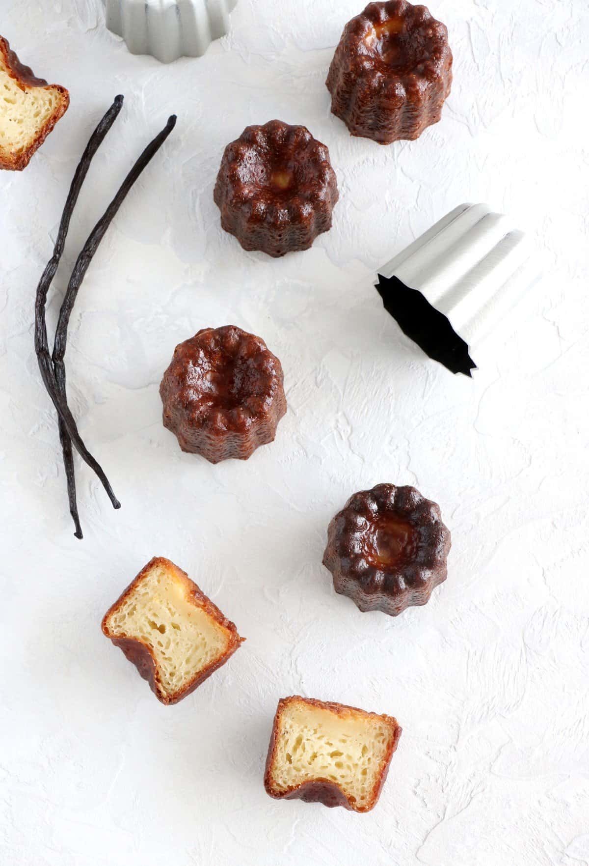 Canelés de Bordeaux